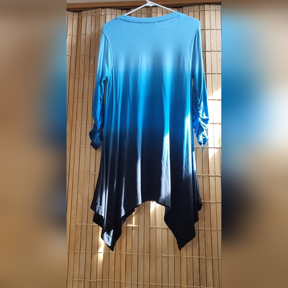 Stunning blue dip dye ombre Ladies tunic by Philosophy in Size Small. N.W.O T. - Picture 2 of 7